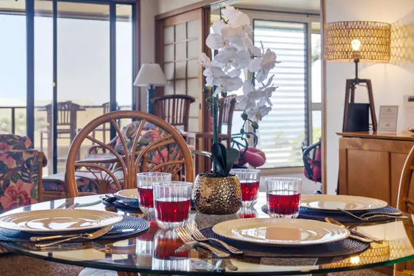 Island Dining With Ocean Backdrop