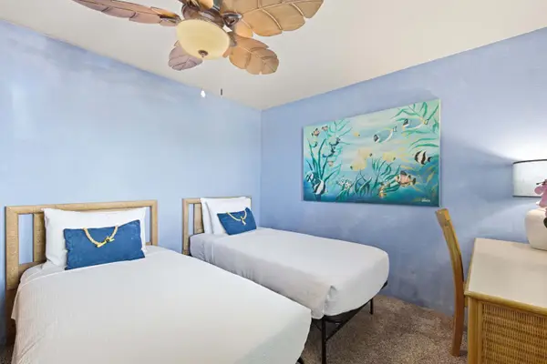 Bright And Cozy Twin Bedroom