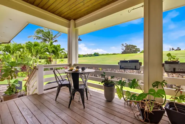 Beautiful area to eat and relax outdoors