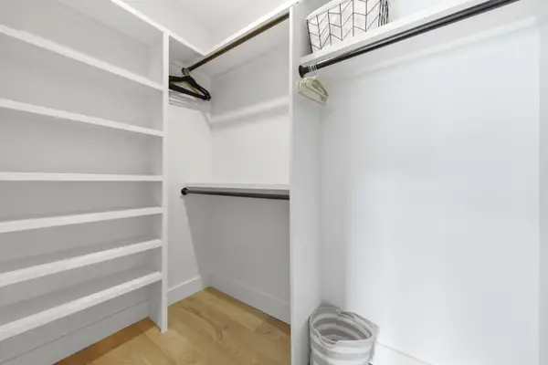 Walk in closet