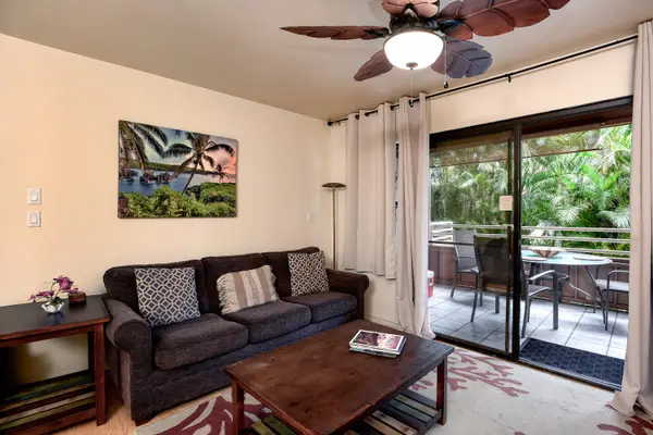 Cozy Living Room For Relaxing Island Evenings