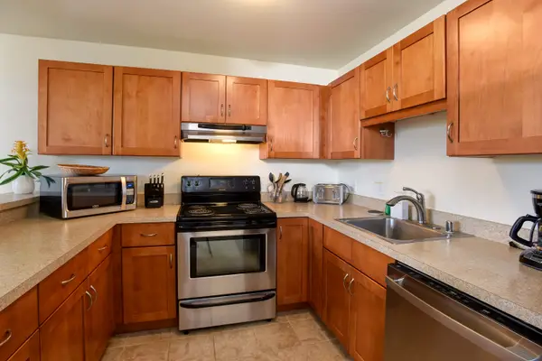 Warm Wood Kitchen With Everything You Need