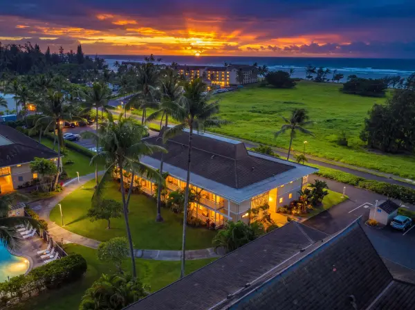 Discover Plantation Hale from Above