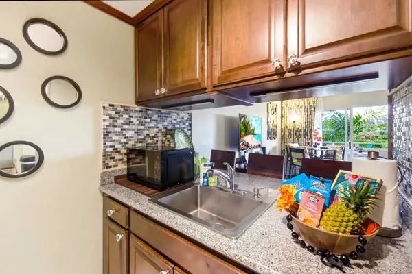 Fully Equipped Kitchen with Modern Appliances