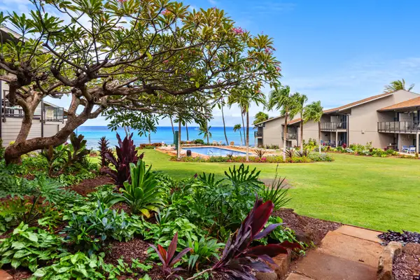 Mahina Surf 117 | One Bedroom Condo w/ Oceanview