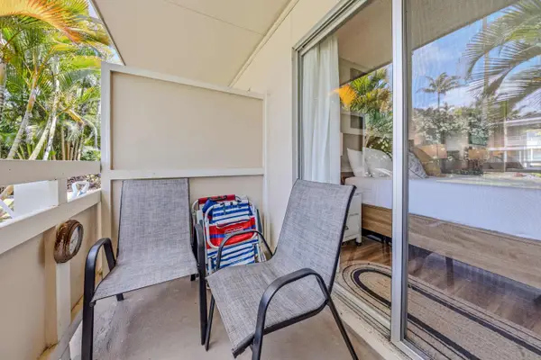Private upper-level lanai off the bedroom