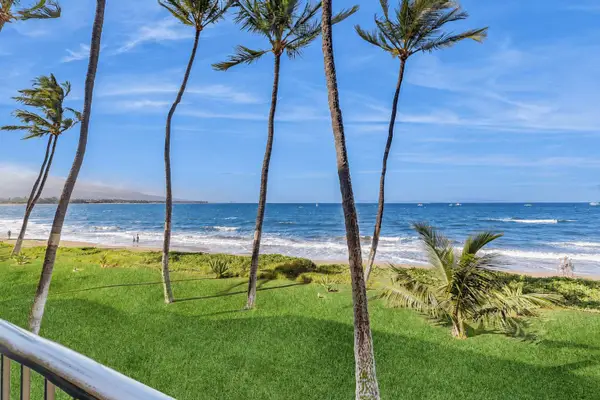 Step onto the soft sands of Sugar Beach, where miles of golden shoreline, gentle waves, and breathtaking ocean views create the perfect Maui beach experience.
