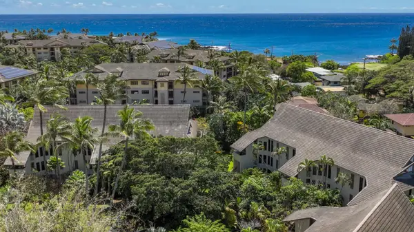 You'll love the tropical grounds at Waikomo Streams