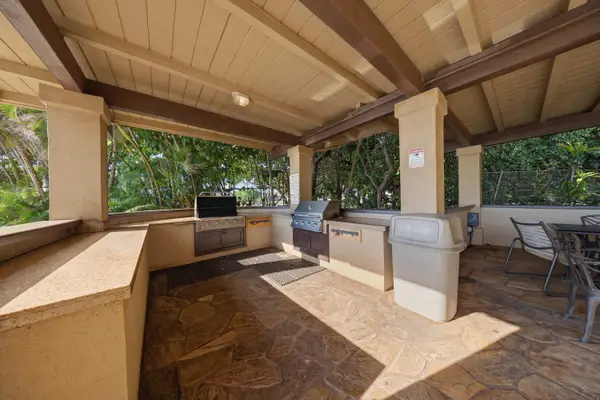 Paki Maui P302 – Oceanfront Condo
