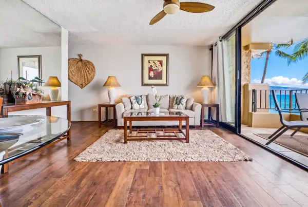 Paki Maui P302 – Oceanfront Condo