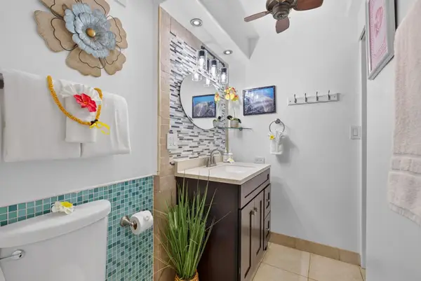 Paki Maui 120 | King Bed, Garden Lanai & Oceanfront Pool.