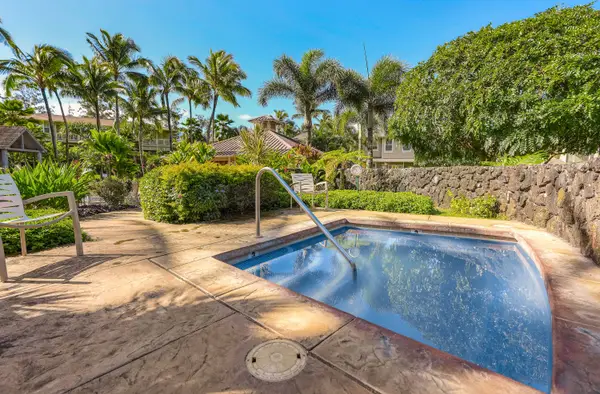 Nihilani Hot Tub Relax and enjoy Kauai's North Shore