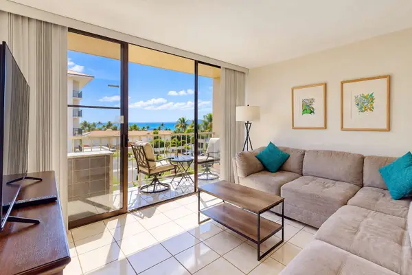 Comfortable Living Room with Beautiful Ocean view and Open Lanai Breeze