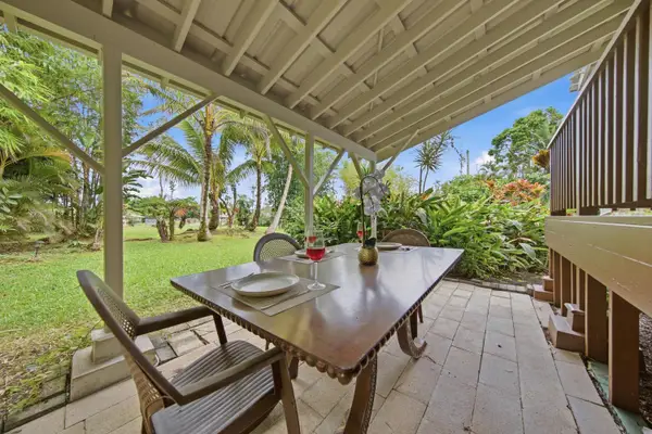 Island Rainforest Grove – Two comfortable homes on one spacious lot that are close to beaches and waterfalls!