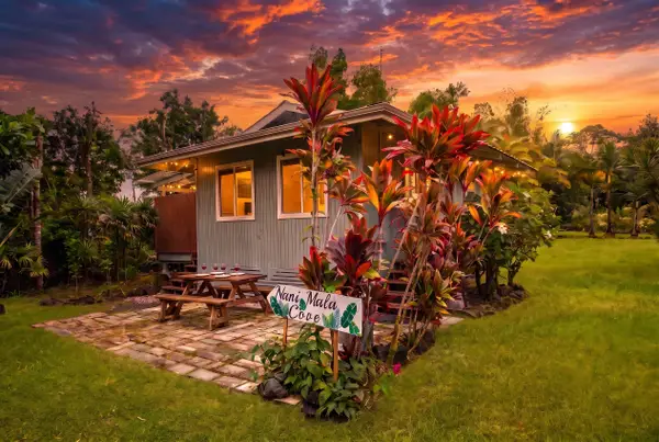 Island Rainforest Grove – Two comfortable homes on one spacious lot that are close to beaches and waterfalls!
