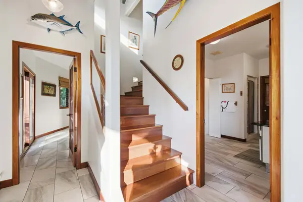 Hallway to upstairs or bathroom