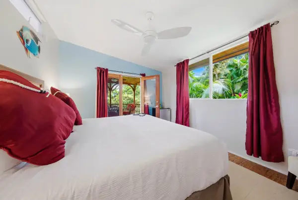 Tranquil Island Escape at Kehena Beach