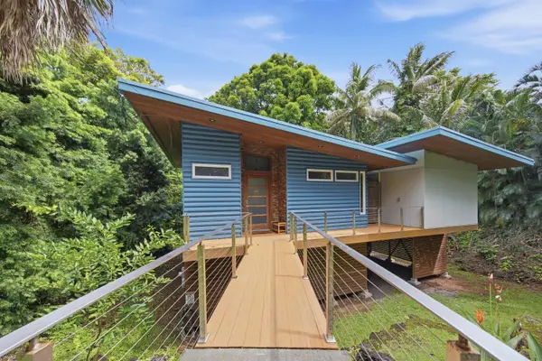 Tranquil Island Escape at Kehena Beach