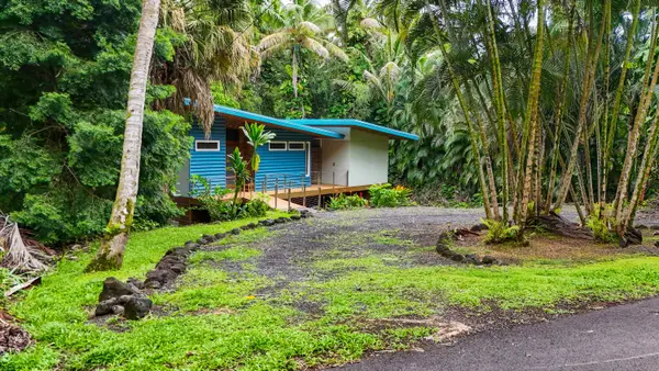 Tranquil Island Escape at Kehena Beach