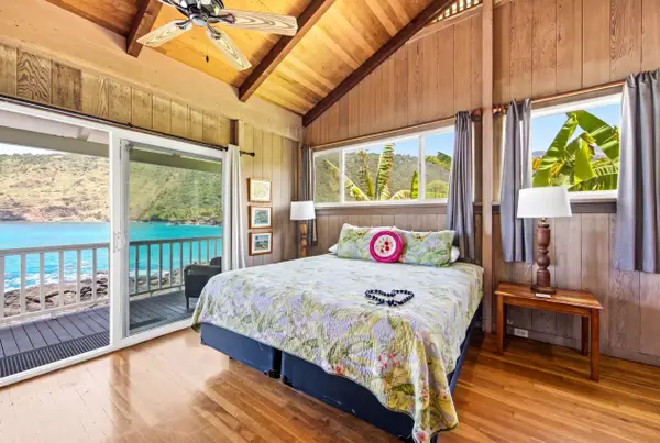 Manini Beach Breath Taker