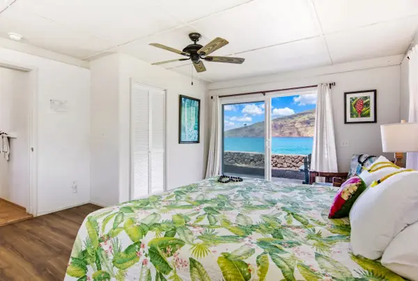Manini Beach Breath Taker