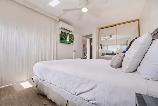 Island Sands Resort 111
