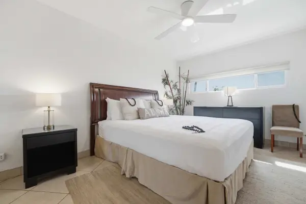 Island Sands Resort 111