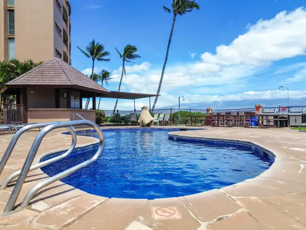 Island Sands Resort 111