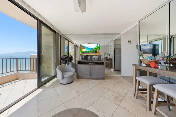 Paki Maui Penthouse 409