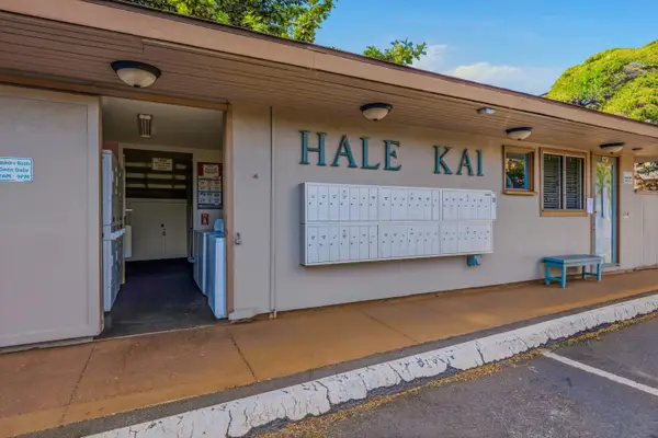 Hale Kai 111