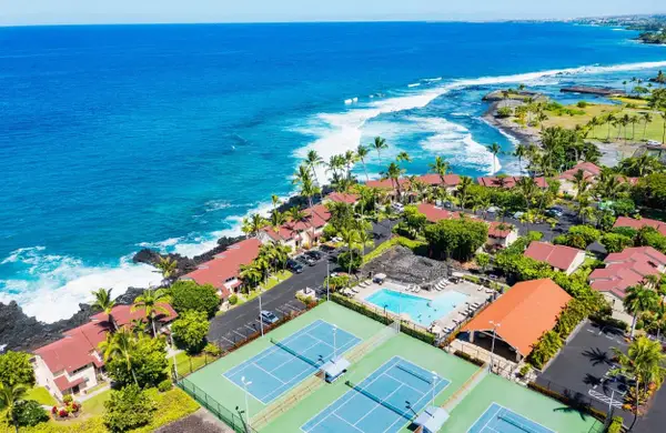 Keauhou Surf & Racquet 7-302