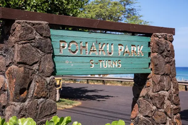 Explore Beautiful Pohaku Park Nearby