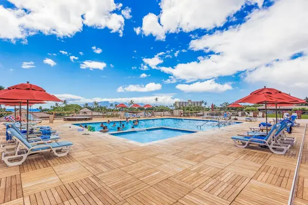Sun Soaked Poolside Paradise