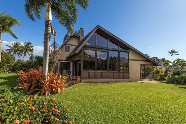 Private Estate Nestled In Tropical Gardens