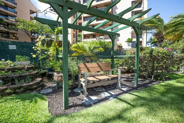 Lush Garden Pergola Retreat