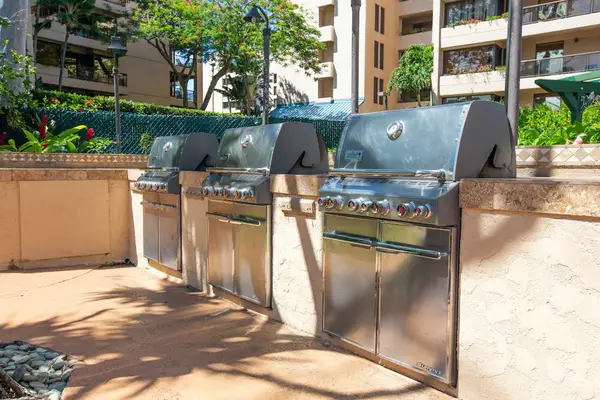 Outdoor BBQ For Island Cookouts