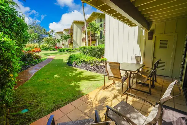 Peaceful Garden Patio Retreat