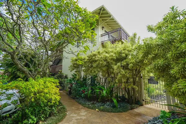 Private Tropical Garden Hideaway
