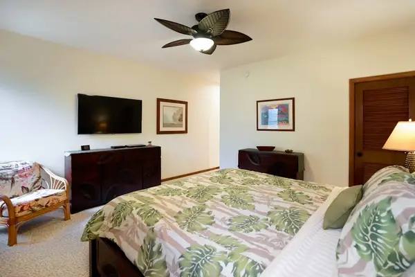 Comfortable Primary Suite Escape