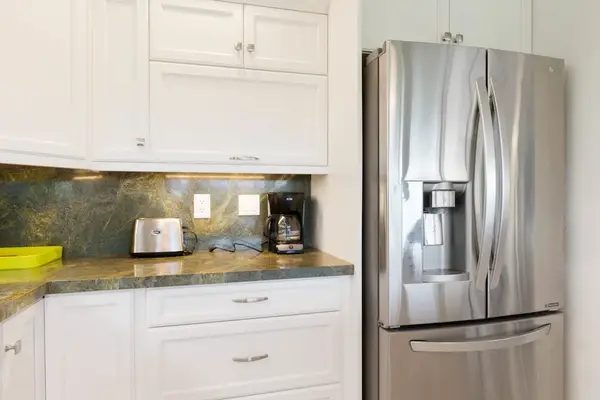 Large Stainless Steel Refrigerator with Ice & Water Dispenser