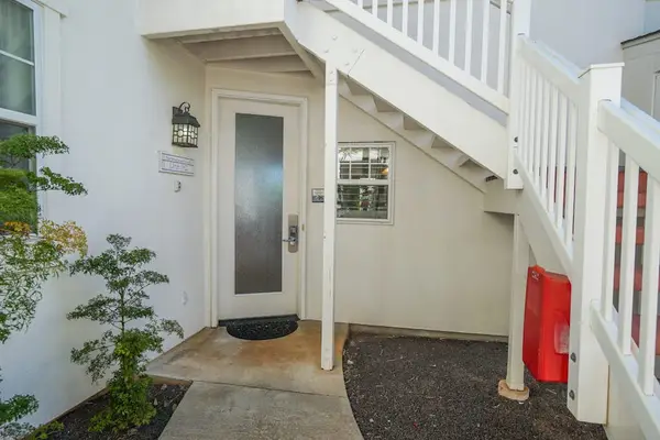 Private Front Entrance & Covered Walkway