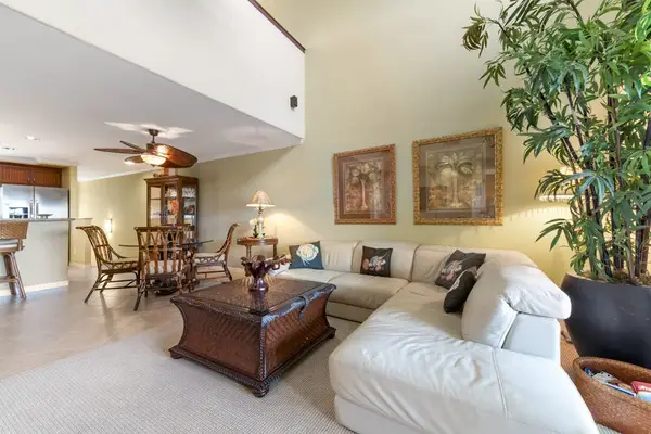 Spacious Great Room For Gathering