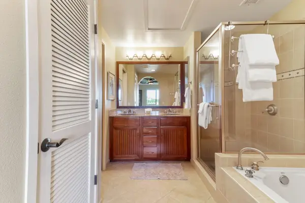 Spa Inspired Ensuite With Soaking Tub