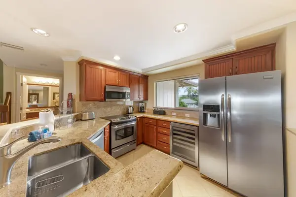 Chef Inspired Kitchen With Premium Appliances