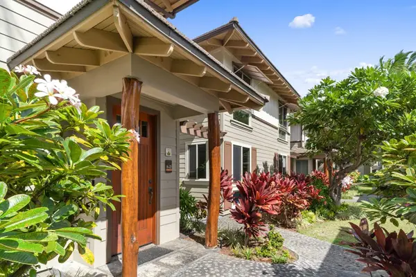 Beautiful Tropical Villa Entrance