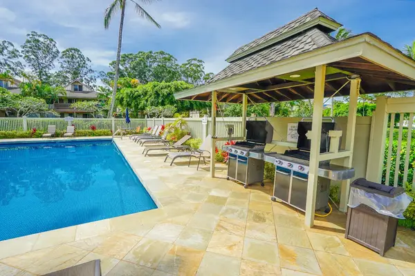 Sandpiper Community pool and gas grills for your use.