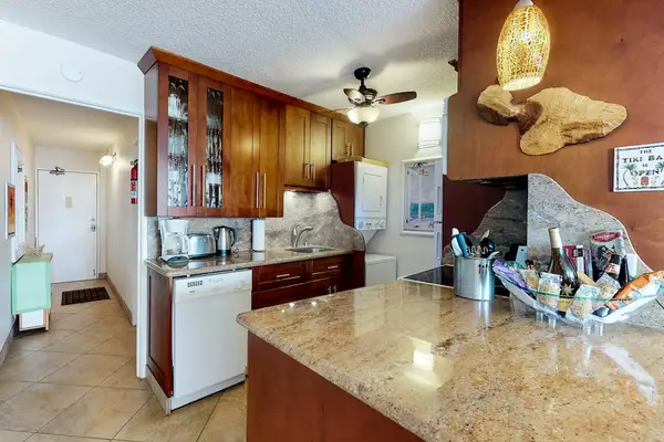 Chef's Kitchen With Premium Finishes