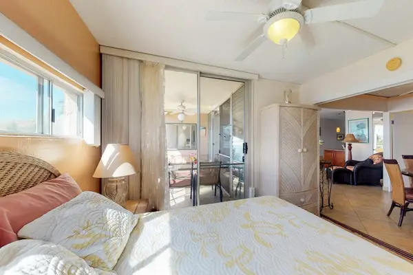 Bedroom With Private Lanai Access