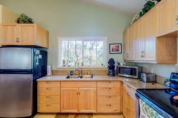 Well Equipped Kitchen With Ample Storage