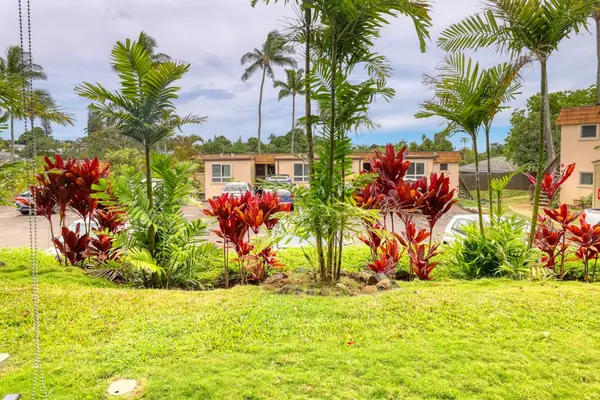 Beautiful tropical gardens throughout the property
